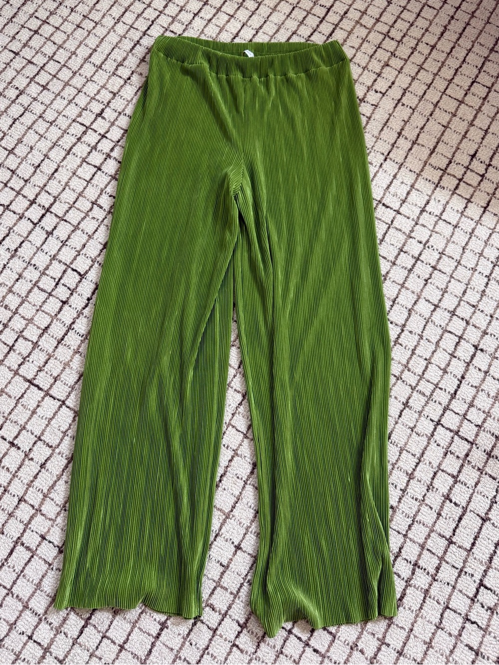 Mango Wide-Leg Green Pleated Pants